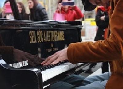 Pianos dans la rue à Passeig de Gràcia