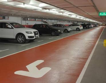 Parque de estacionamento BSM Marina Port