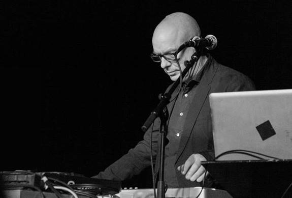 Brian Eno - Evgeny Morozov